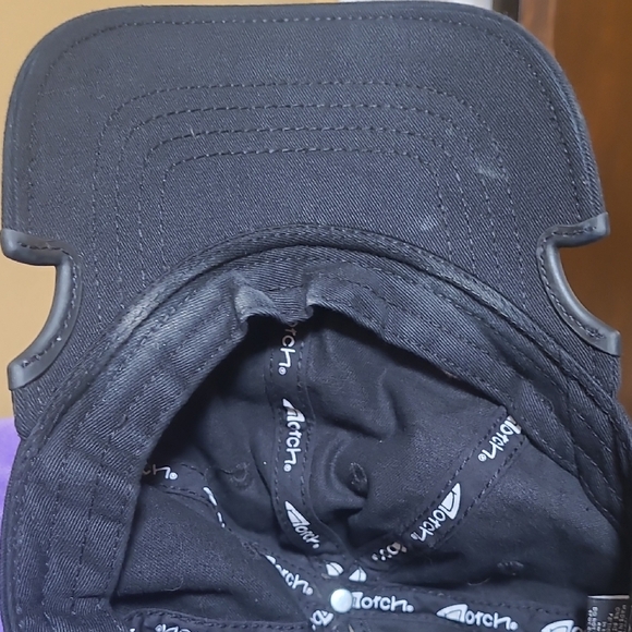 Black Baseball Cap - Picture 4 of 5